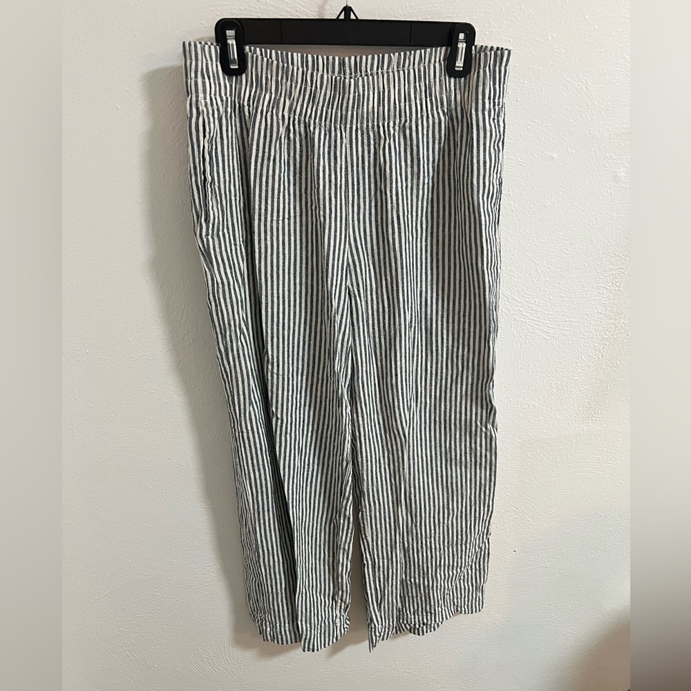 Navy & White Striped Wide-Leg Pants